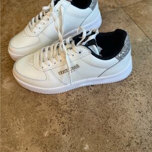 Roberto Cavalli Cream Sneakers with Glitter Silver Detail